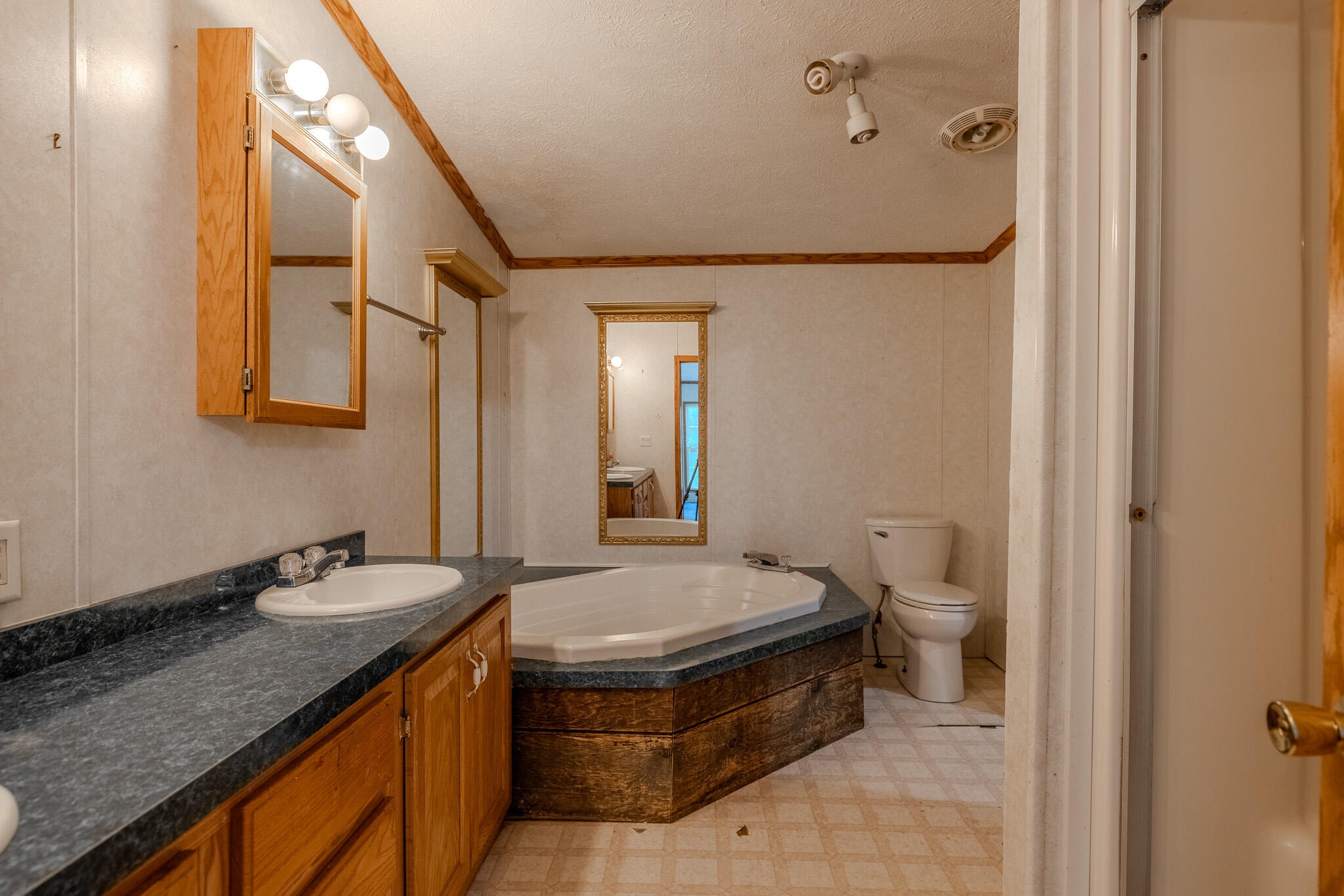11502 Hall Road Ravenna, MI 49451 - Photo 15 of 32 048A6866-HDR