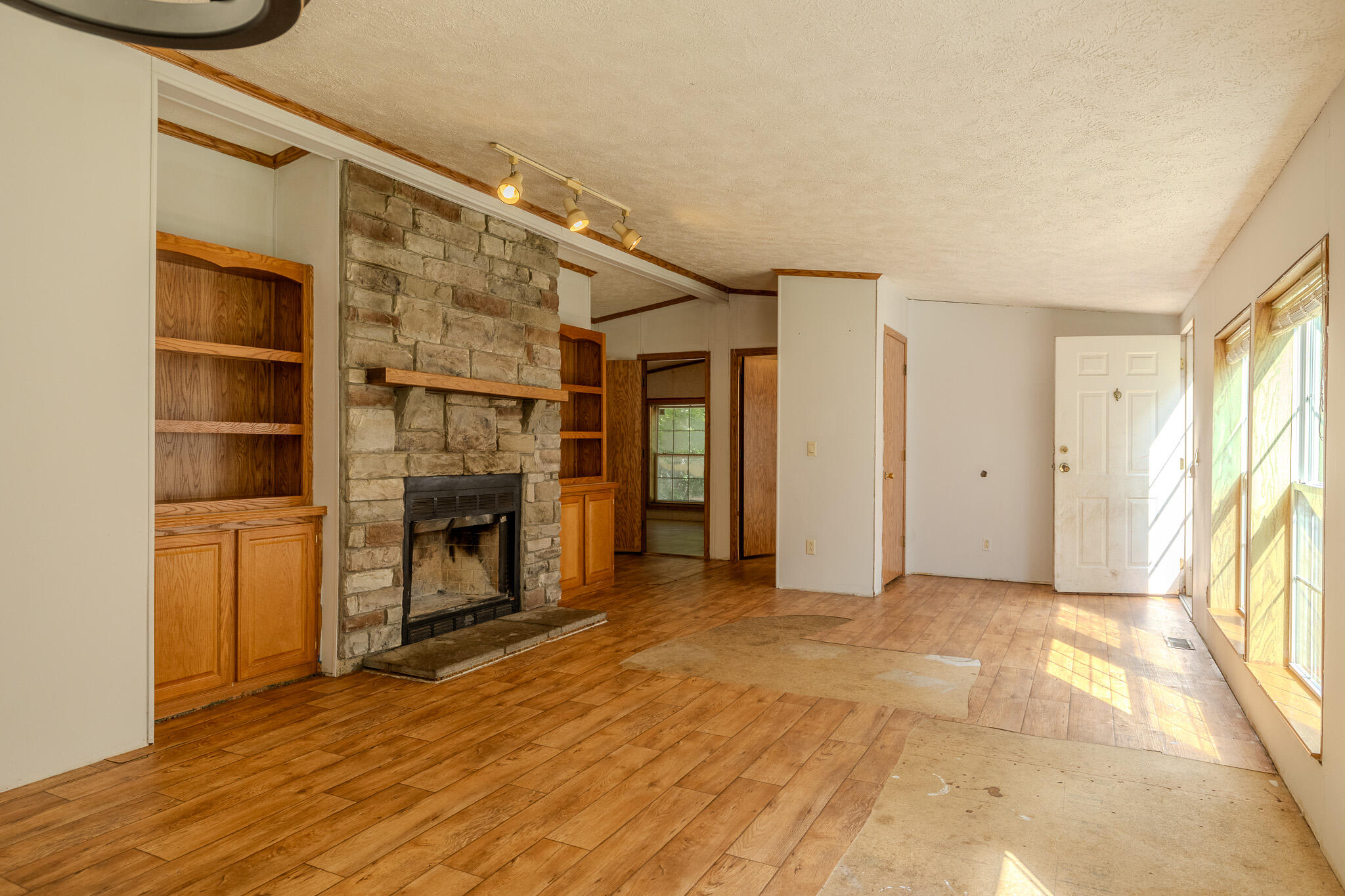 11502 Hall Road Ravenna, MI 49451 - Photo 7 of 32 048A6812-HDR
