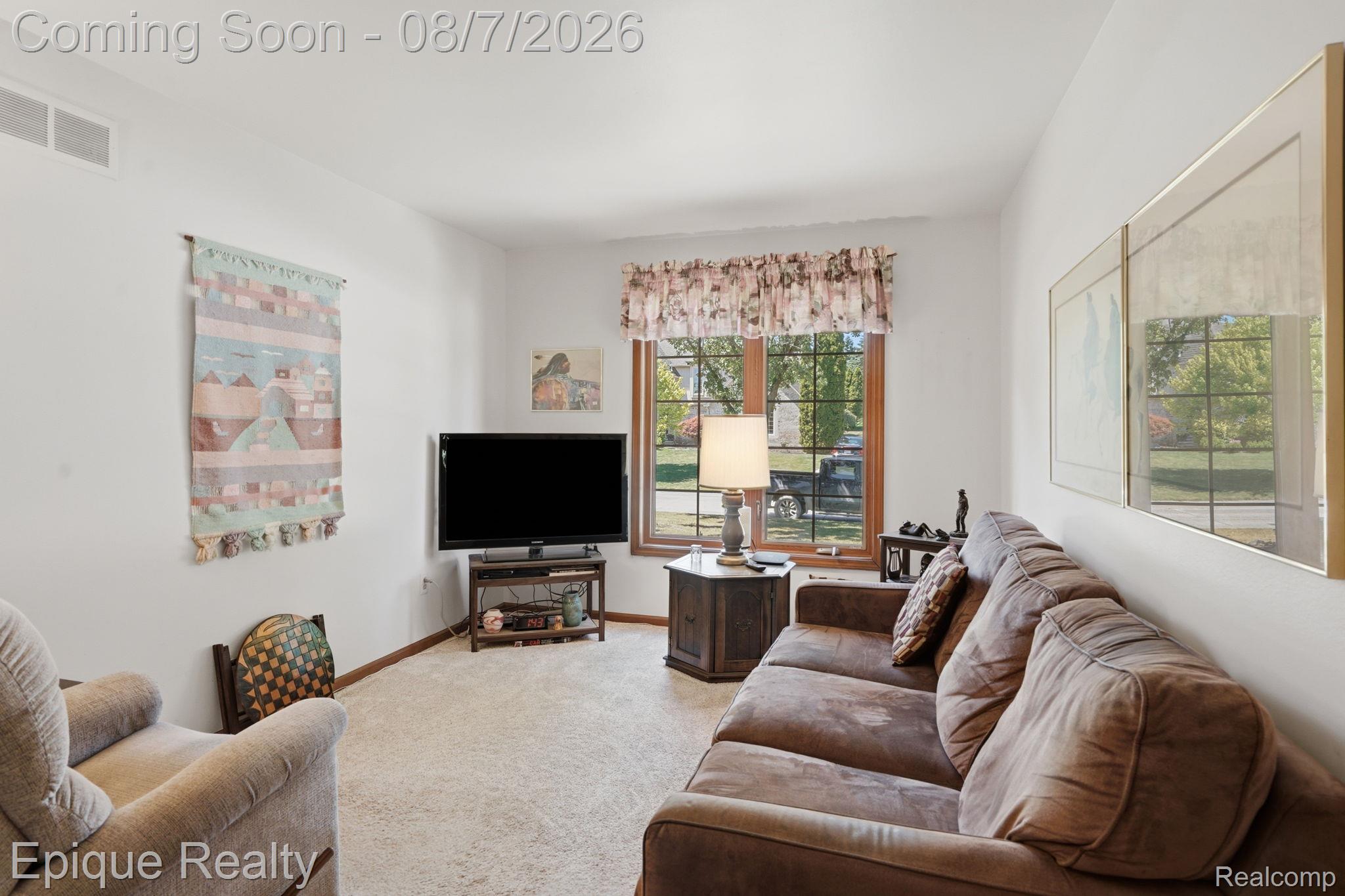 1162 Grandview Drive Rochester, MI 48306 - Photo 17 of 34 BEDROOM 3 OR DEN.jpg