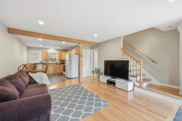 $265,000 | 40 Woodridge Drive, Unit 40, Cheshire, CT 06410