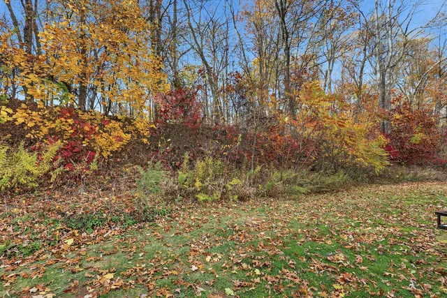 $265,000 | 40 Woodridge Drive, Unit 40, Cheshire, CT 06410