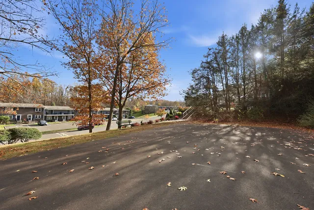 $265,000 | 40 Woodridge Drive, Unit 40, Cheshire, CT 06410