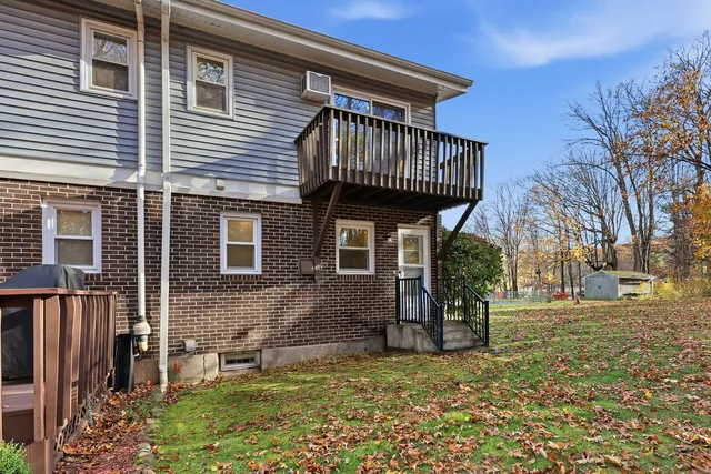 $265,000 | 40 Woodridge Drive, Unit 40, Cheshire, CT 06410