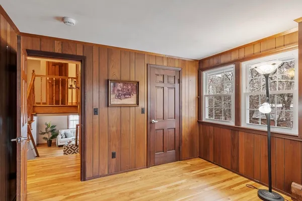 $900,000 | 11 Ethelyn Circle, Maynard, MA 01754