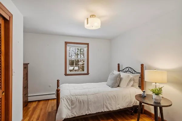 $900,000 | 11 Ethelyn Circle, Maynard, MA 01754