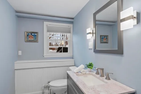 $900,000 | 11 Ethelyn Circle, Maynard, MA 01754