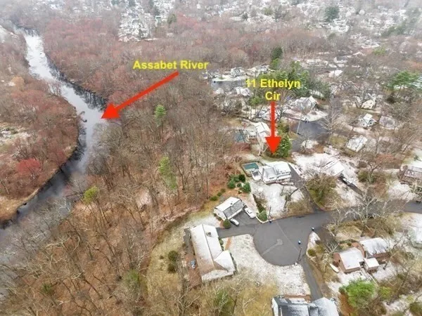 $900,000 | 11 Ethelyn Circle, Maynard, MA 01754