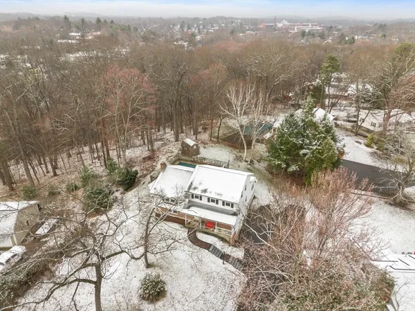$900,000 | 11 Ethelyn Circle, Maynard, MA 01754