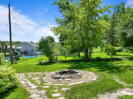 $609,900 | 163 Fontana Avenue, Fontana, WI 53125