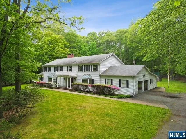 $2,149,000 | 75 Woodcliff Lake Road, Saddle River, NJ 07458