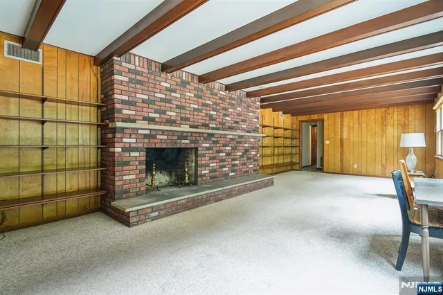 $2,149,000 | 75 Woodcliff Lake Road, Saddle River, NJ 07458