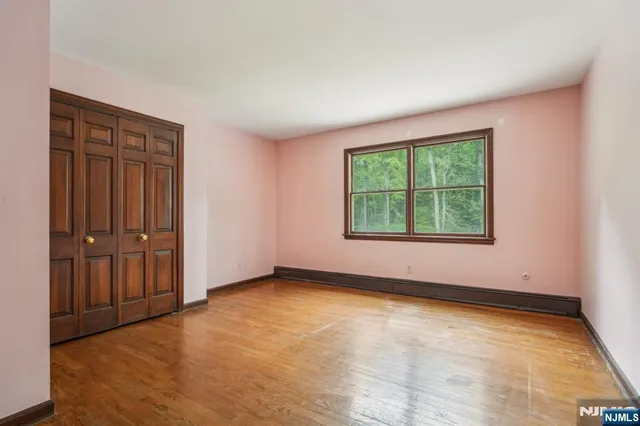 $2,149,000 | 75 Woodcliff Lake Road, Saddle River, NJ 07458