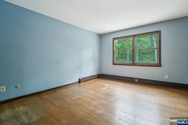 $2,149,000 | 75 Woodcliff Lake Road, Saddle River, NJ 07458