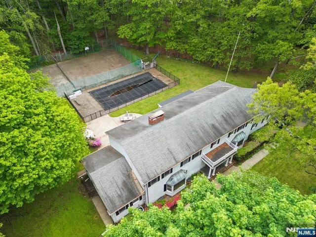 $2,149,000 | 75 Woodcliff Lake Road, Saddle River, NJ 07458