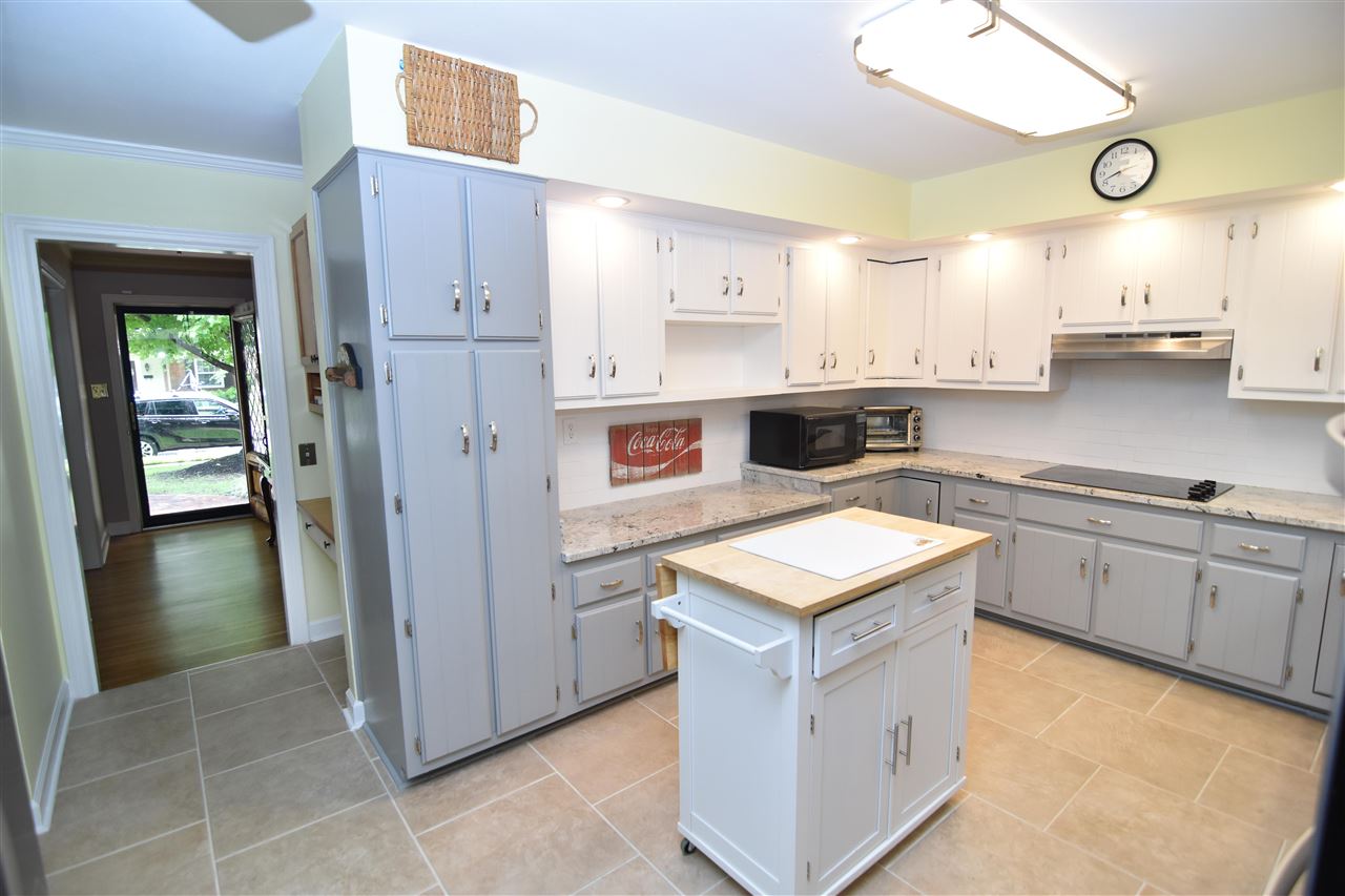 4408 Cherrydale Road Memphis, TN 38117 - Photo 5 of 25