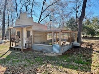 7766 North State Highway 78 Ravenna, TX 75476 - Photo 30 of 39 Chicken coop and over sized run