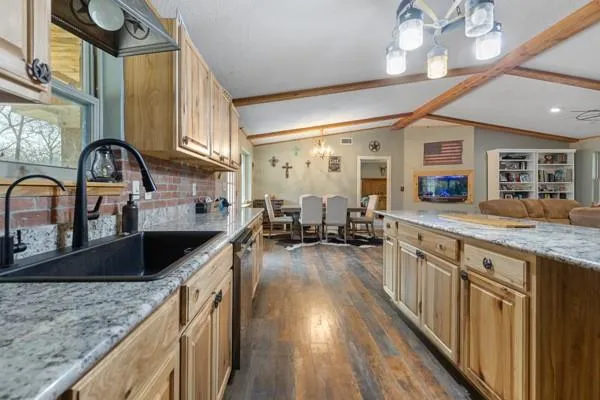 $665,000 | 7766 North State Highway 78, Ravenna, TX 75476
