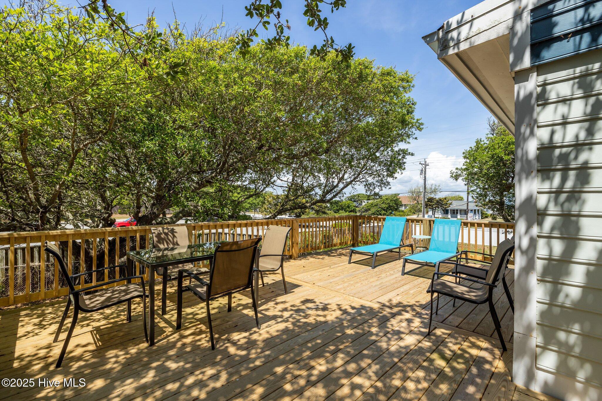 223 Hoffman Beach Road Atlantic Beach, NC 28512 - Photo 7 of 48 35-web-or-mls-1S3A4669