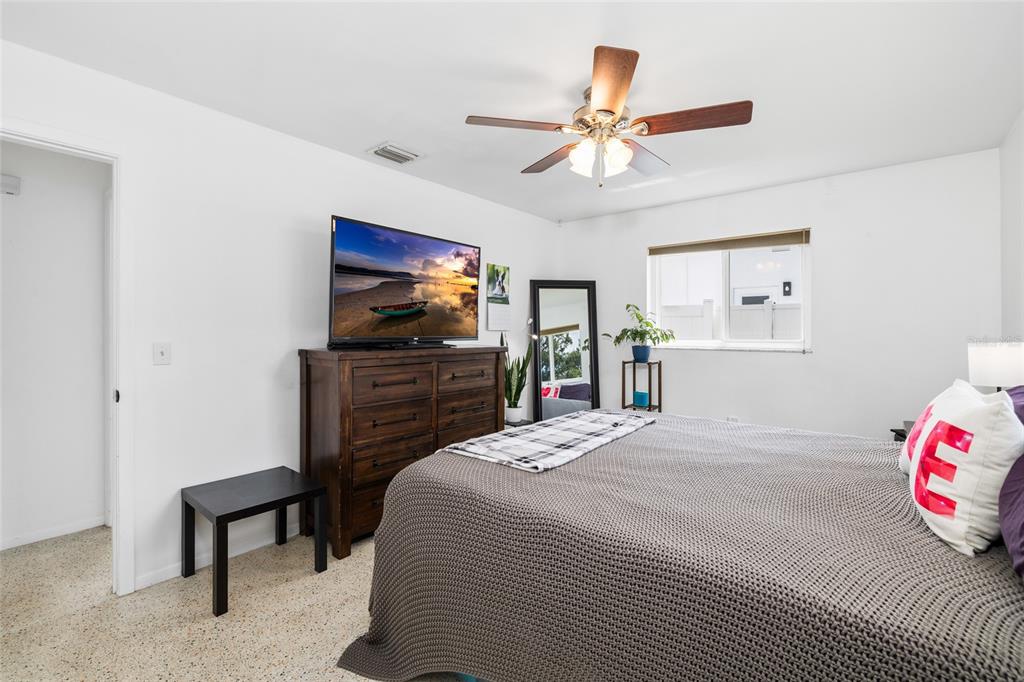 2051 Little Neck Road Clearwater, FL 33755 - Photo 19 of 34 Gallery Image 19