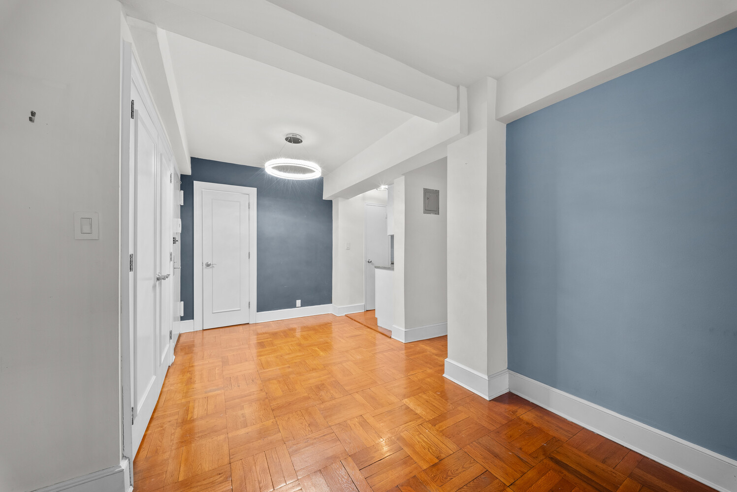 315 East 69th Street, Unit 4L Manhattan, NY 10021 - Photo 6 of 17