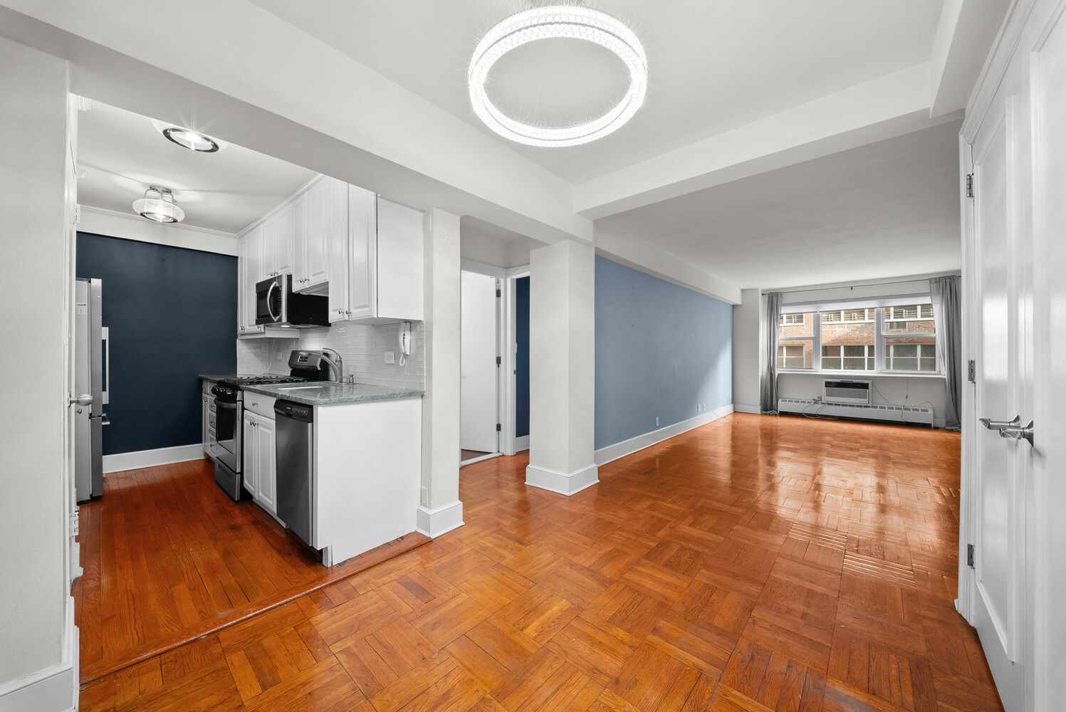 315 East 69th Street, Unit 4L Manhattan, NY 10021 - Photo 7 of 17