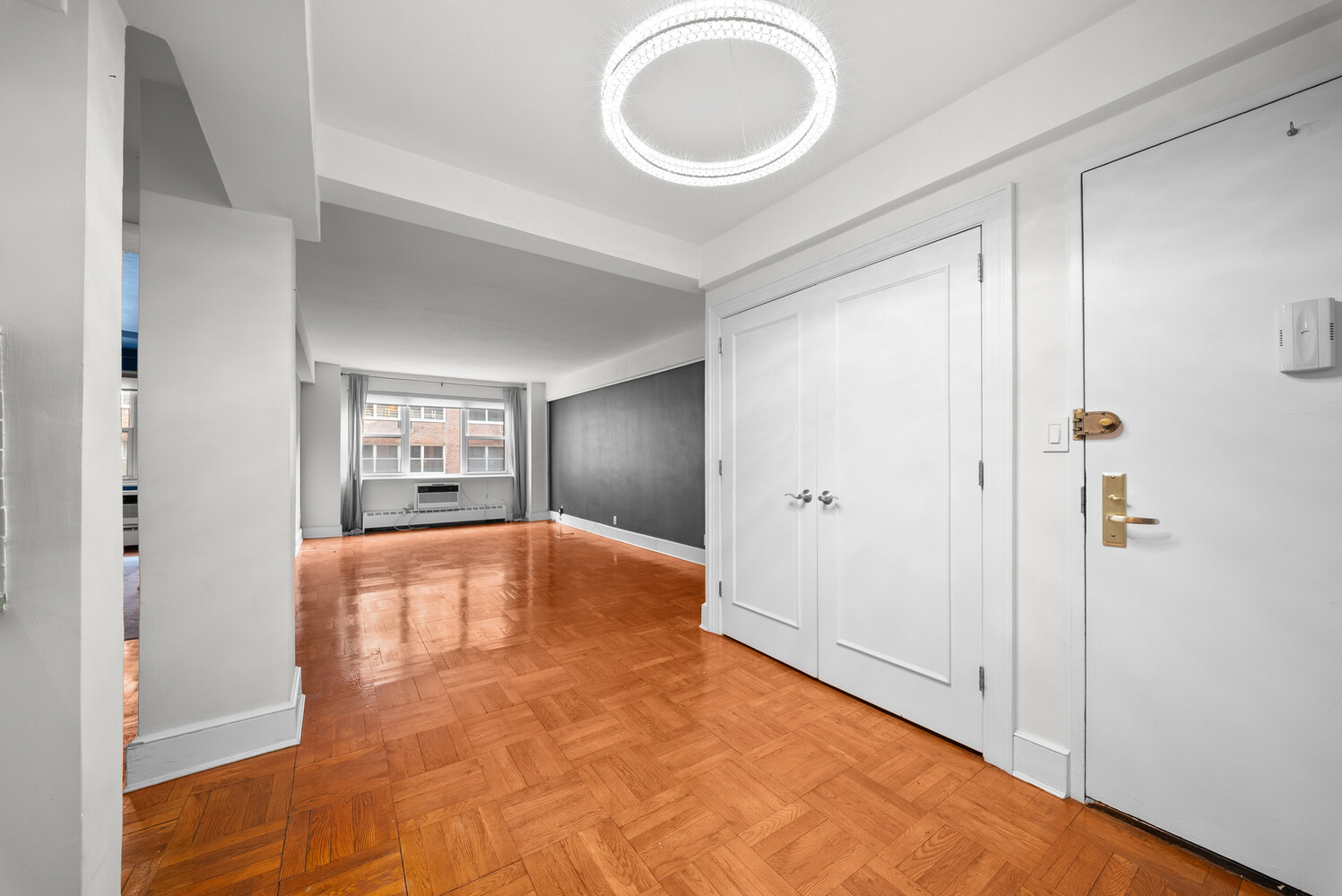 315 East 69th Street, Unit 4L Manhattan, NY 10021 - Photo 8 of 17