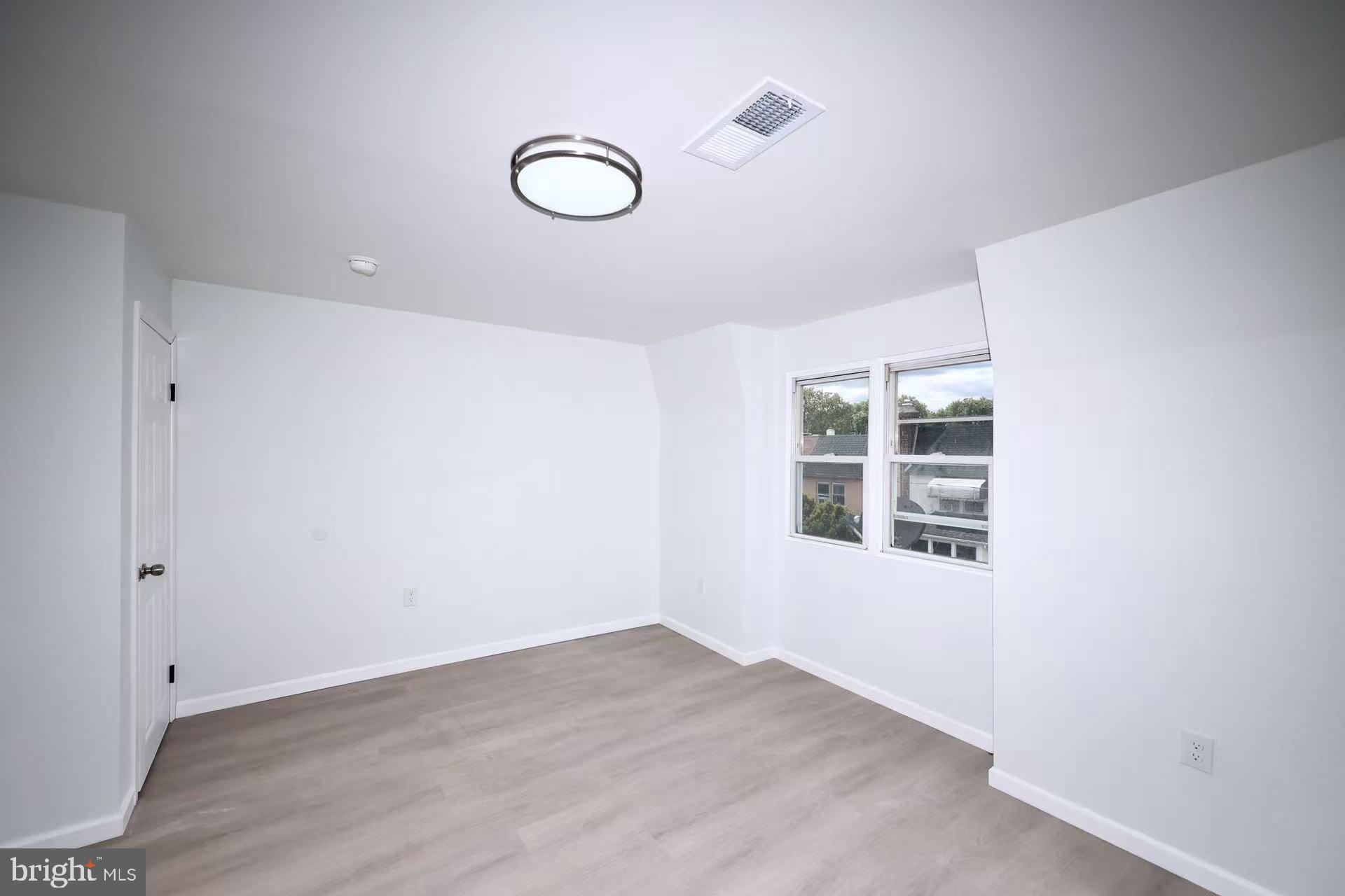237 Maypole Road Upper Darby, PA 19082 - Photo 35 of 52 Gallery Image 35