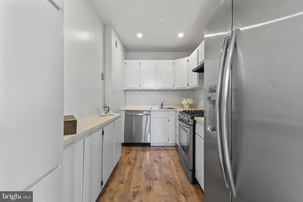 $311,000 | 3000 Spout Run Parkway, Unit D512, Arlington, VA 22201