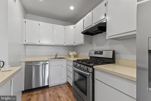 $311,000 | 3000 Spout Run Parkway, Unit D512, Arlington, VA 22201