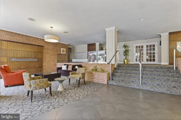 $311,000 | 3000 Spout Run Parkway, Unit D512, Arlington, VA 22201