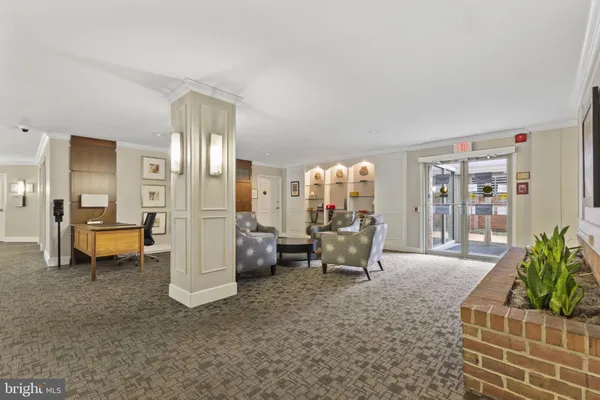 $311,000 | 3000 Spout Run Parkway, Unit D512, Arlington, VA 22201