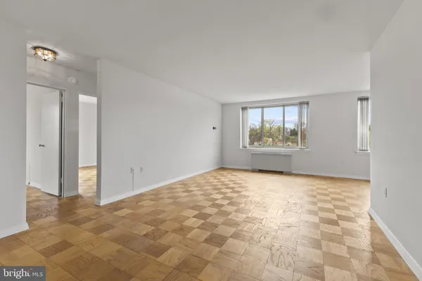 $311,000 | 3000 Spout Run Parkway, Unit D512, Arlington, VA 22201
