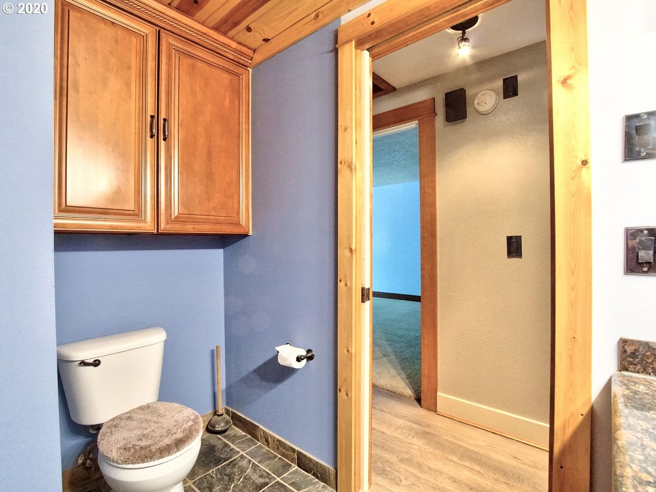 28894 Southeast Allen Road Eagle Creek, OR 97022 - Photo 22 of 32 Gallery Image 22