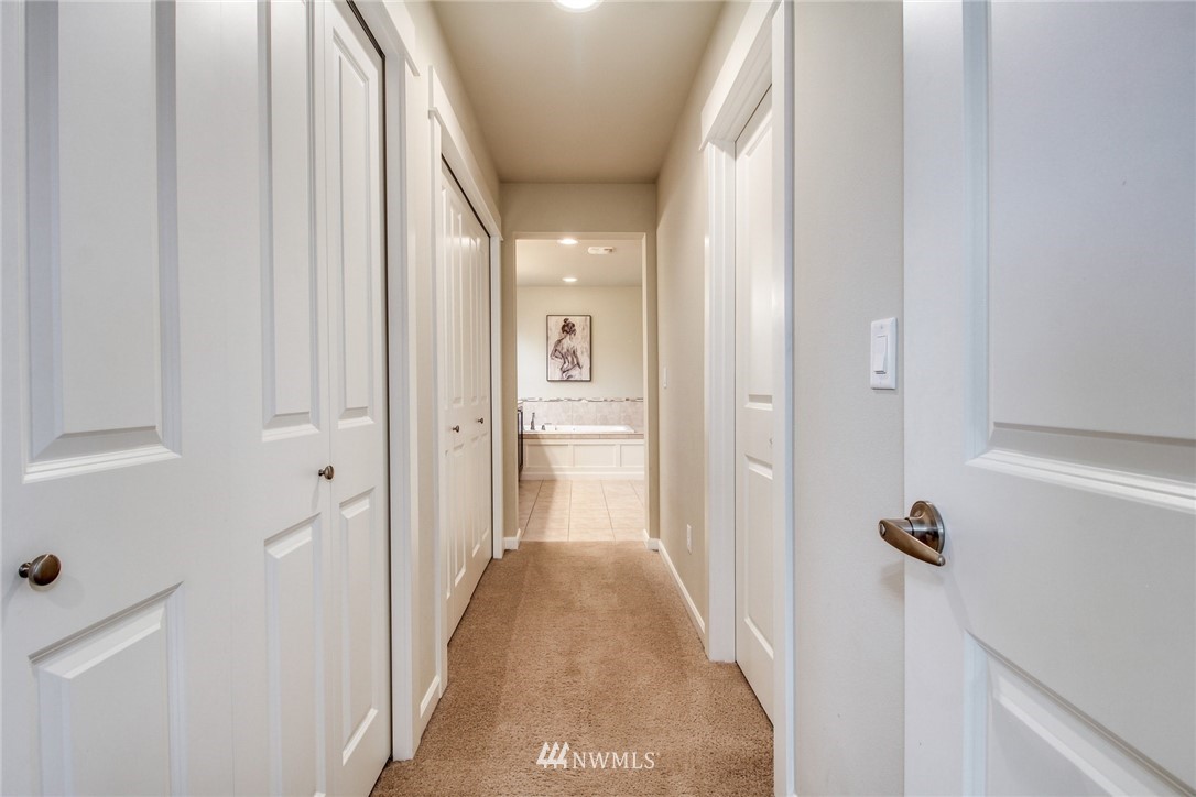 517 Lyons Place Northeast Renton, WA 98059 - Photo 17 of 30 Gallery Image 17
