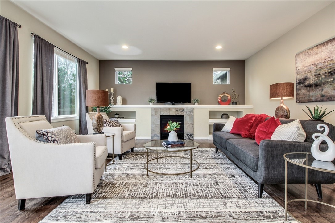 517 Lyons Place Northeast Renton, WA 98059 - Photo 7 of 30 Gallery Image 7