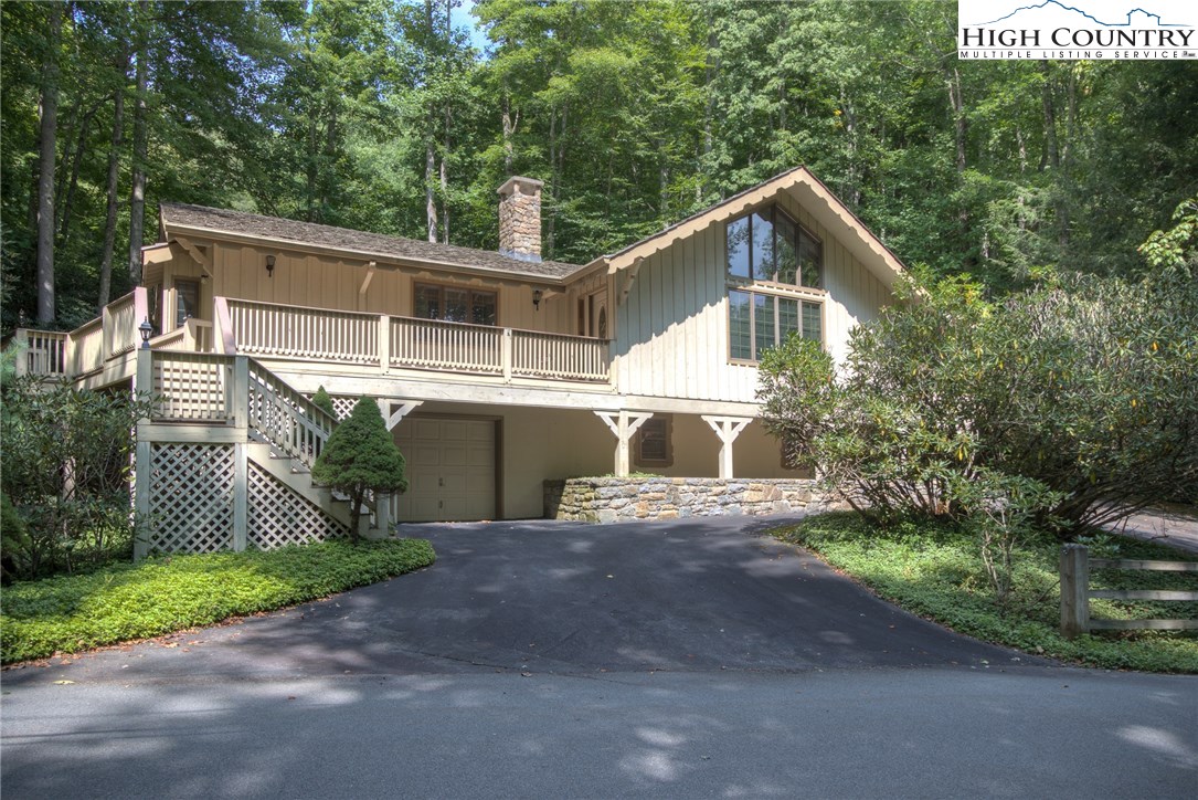 2911 Hickory Boone, NC 28607 - Photo 3 of 17 Gallery Image 3