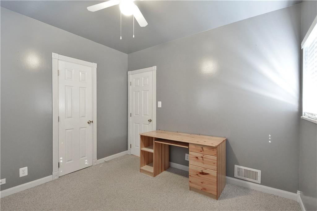 124 Clinton Street McKees Rocks, PA 15136 - Photo 11 of 24 Gallery Image 11