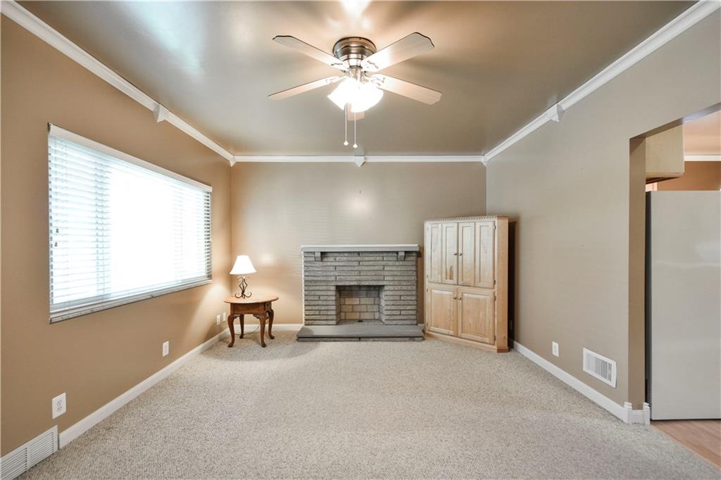 124 Clinton Street McKees Rocks, PA 15136 - Photo 4 of 24 Gallery Image 4
