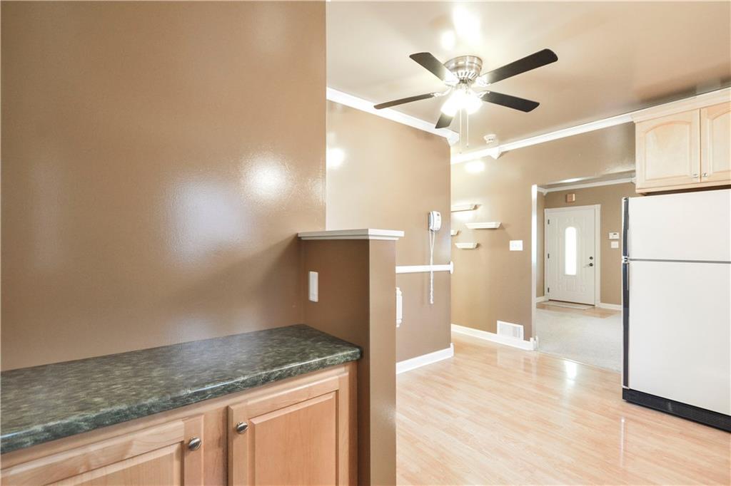 124 Clinton Street McKees Rocks, PA 15136 - Photo 7 of 24 Gallery Image 7