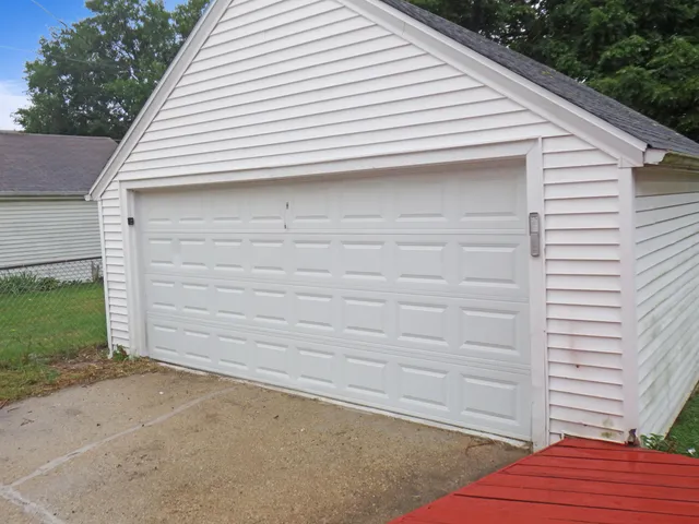 $309,900 | 1617 South 88th Street, West Allis, WI 53214