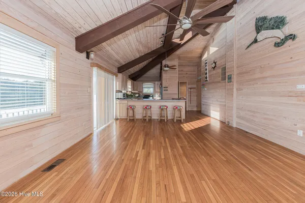$1,499,000 | 103 Salt Spray, Emerald Isle, NC 28594
