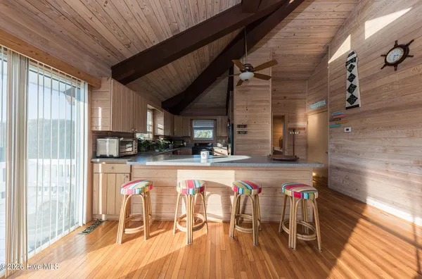 $1,499,000 | 103 Salt Spray, Emerald Isle, NC 28594