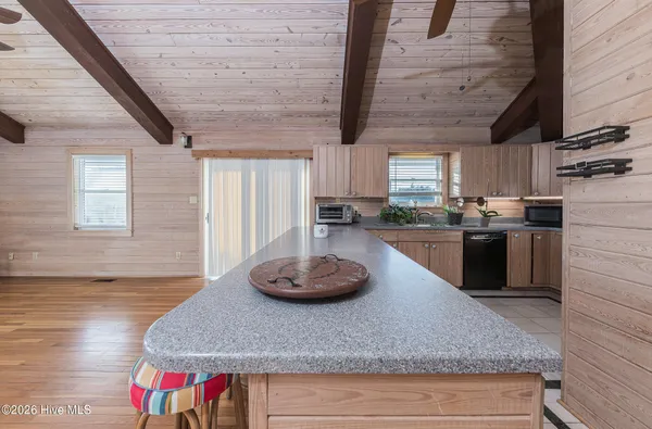 $1,499,000 | 103 Salt Spray, Emerald Isle, NC 28594