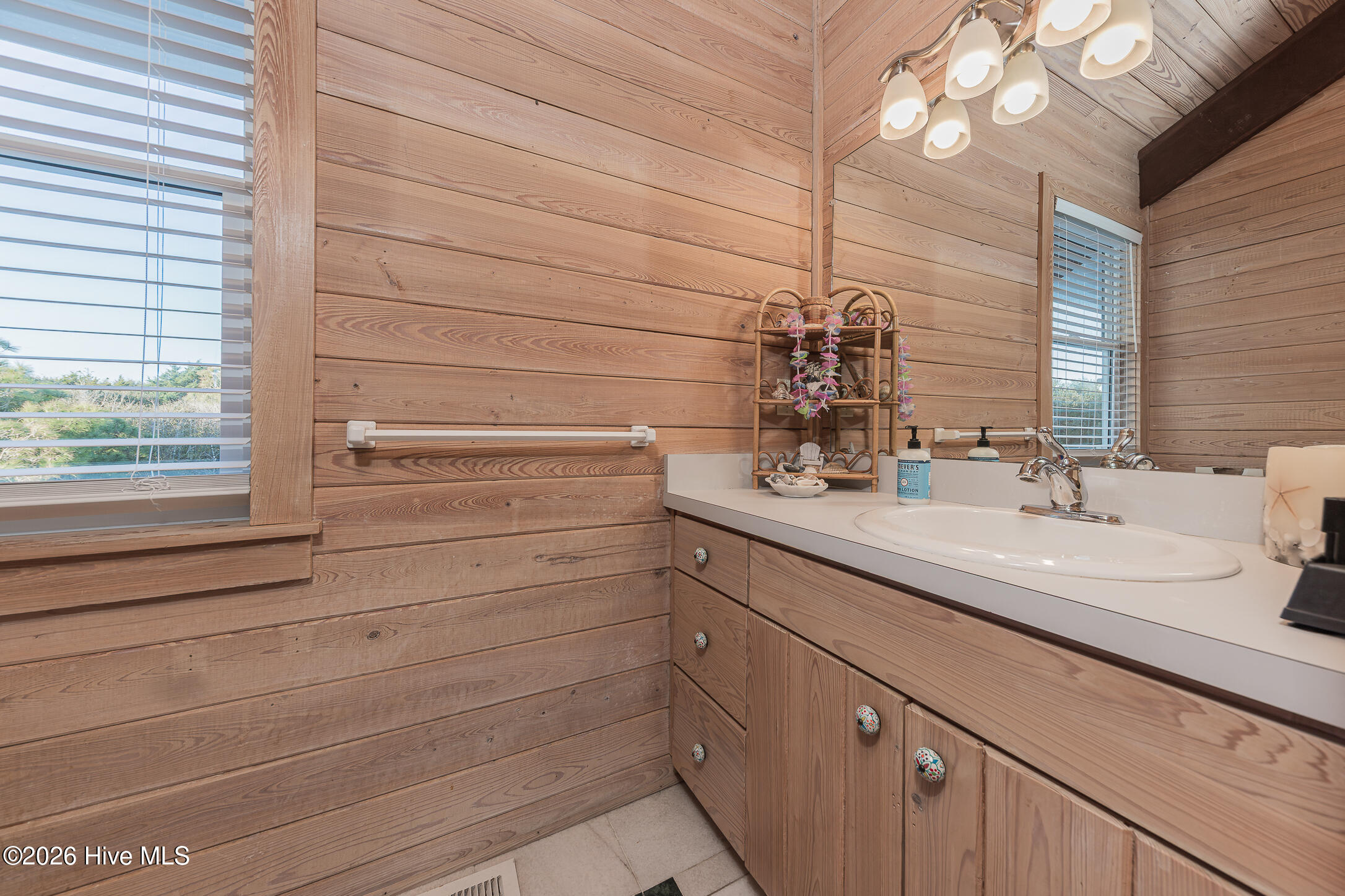 103 Salt Spray Emerald Isle, NC 28594 - Photo 17 of 99 20WESTHB