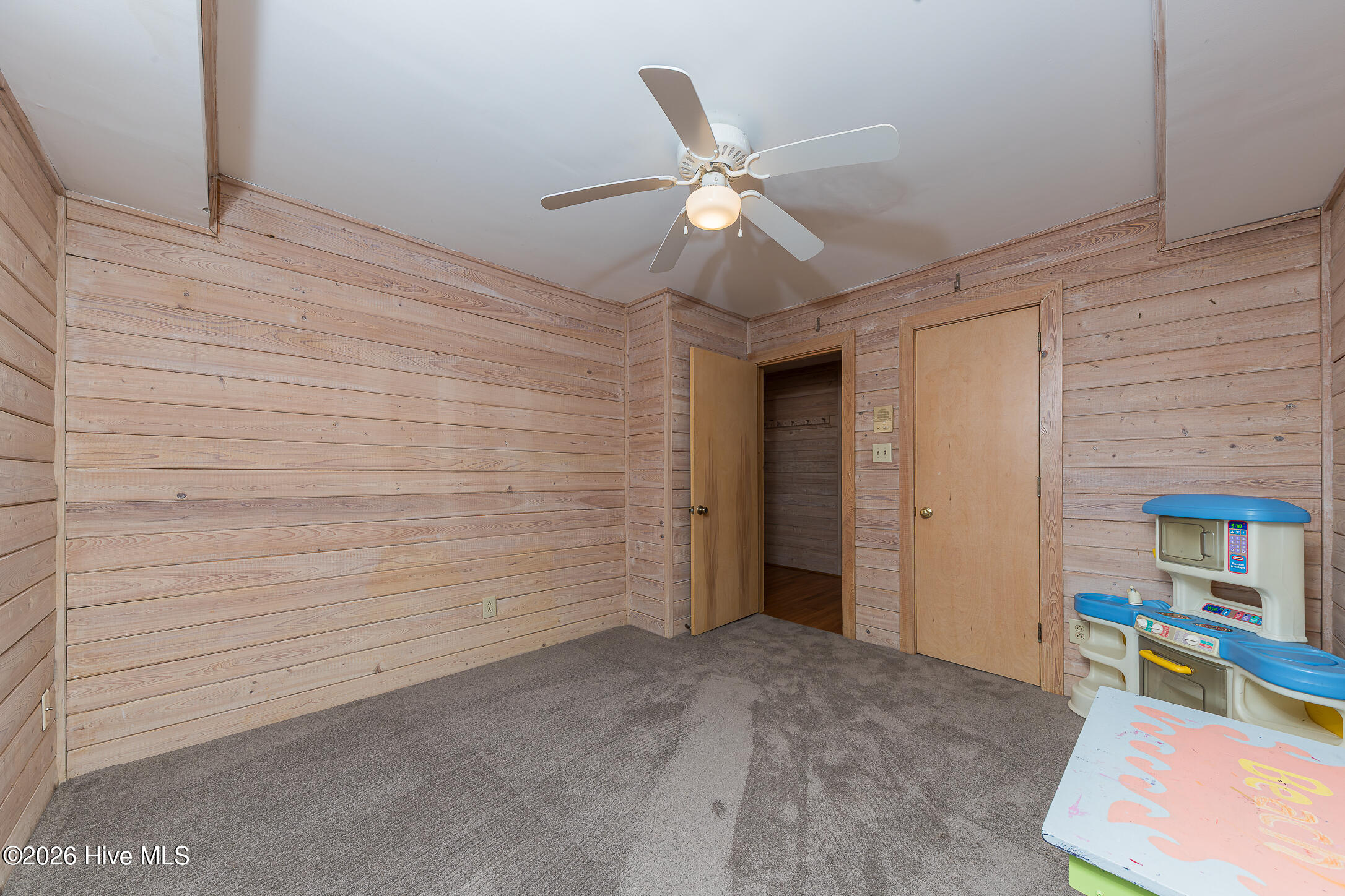 103 Salt Spray Emerald Isle, NC 28594 - Photo 29 of 99 32WESTBED3