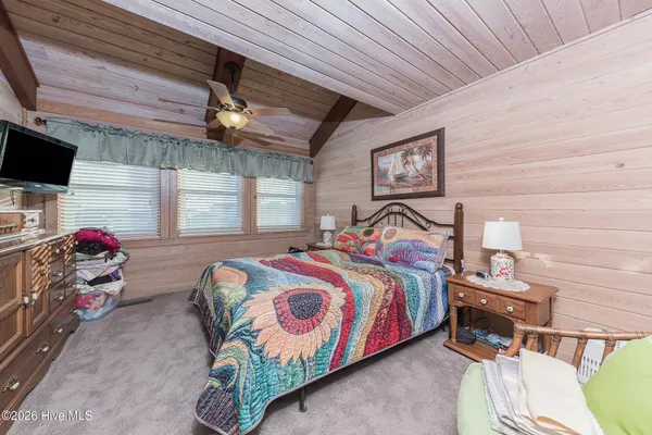 $1,499,000 | 103 Salt Spray, Emerald Isle, NC 28594