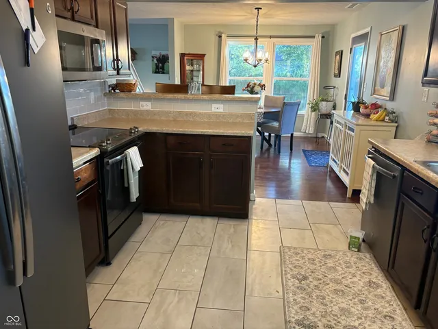 $270,000 | 4652 Willowbrook Drive, Columbus, IN 47203