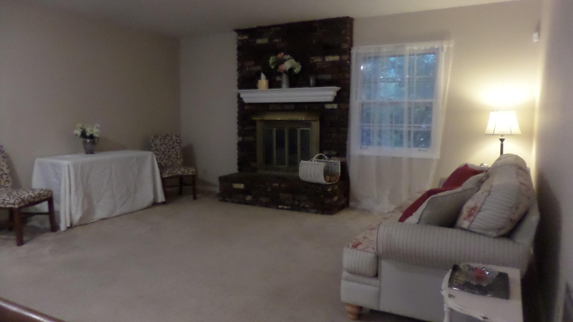 15 Montclair Road Oak Ridge, TN 37830 - Photo 2 of 23 Living Room