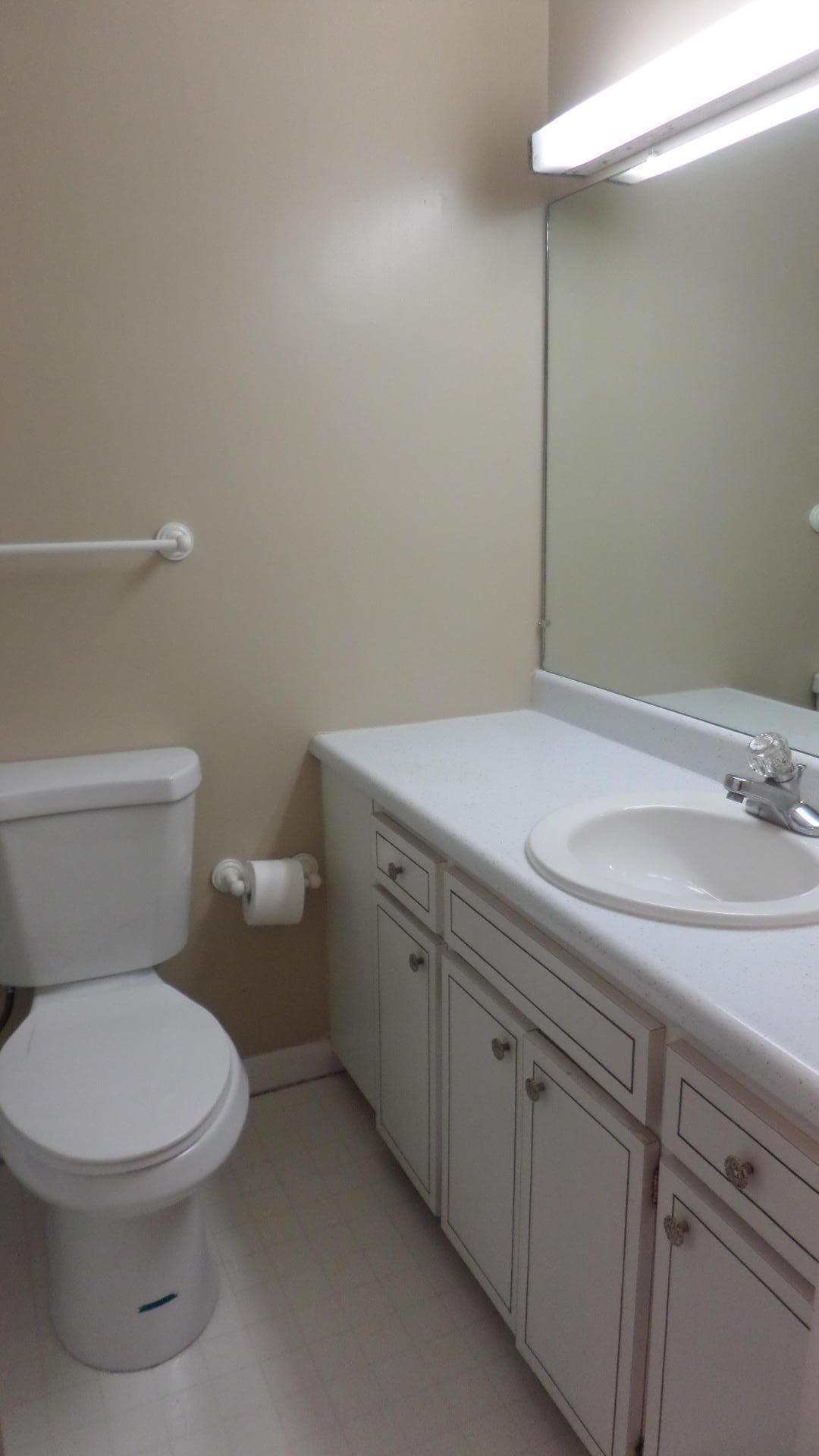 15 Montclair Road Oak Ridge, TN 37830 - Photo 12 of 23 Full Bath