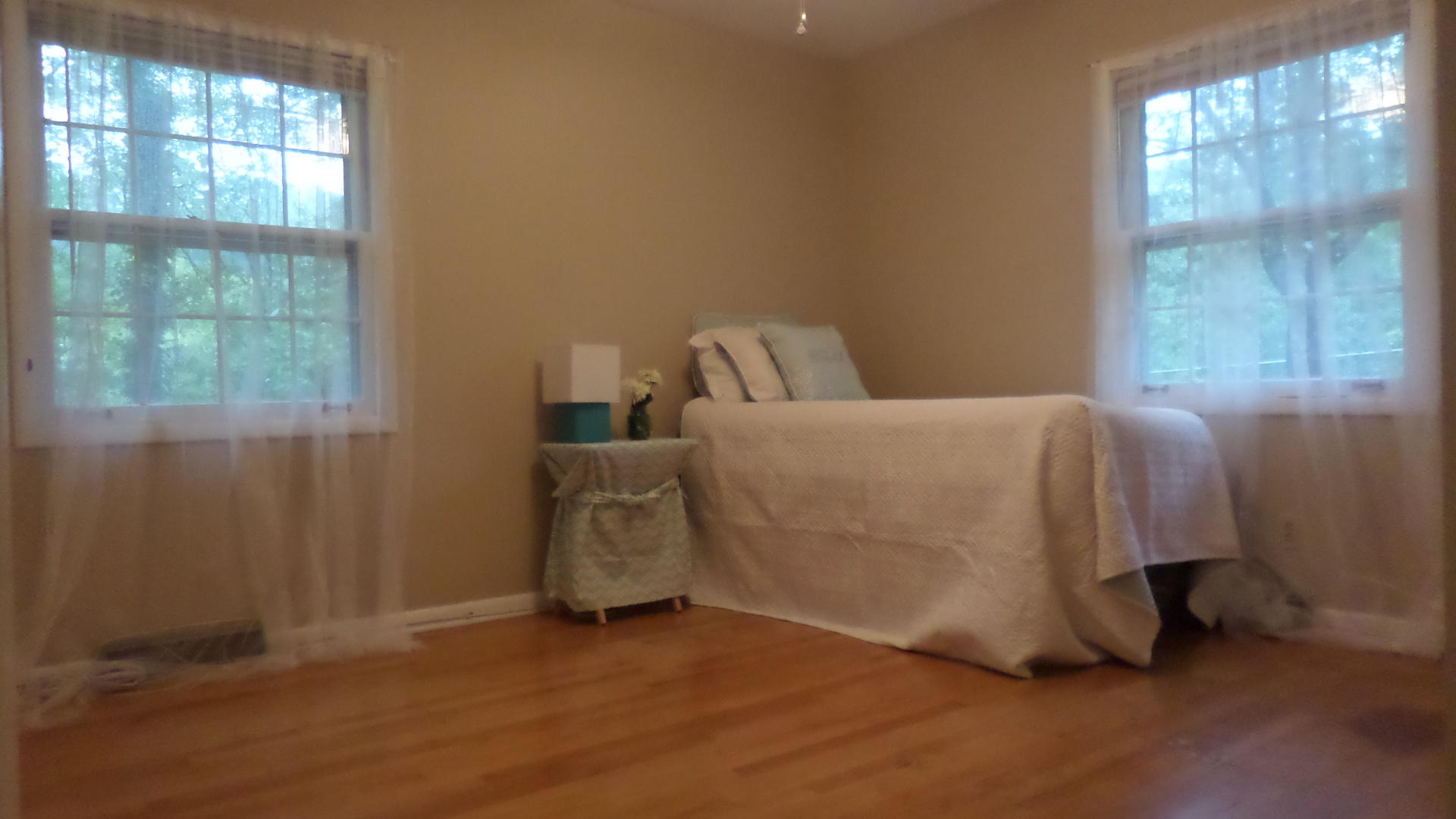 15 Montclair Road Oak Ridge, TN 37830 - Photo 10 of 23 Second Bedroom